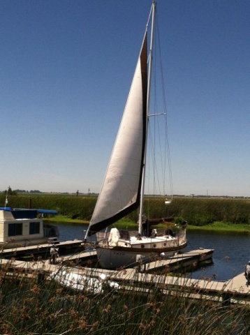 Zoom in Checking out the jib on Tayana 37 Ramble On