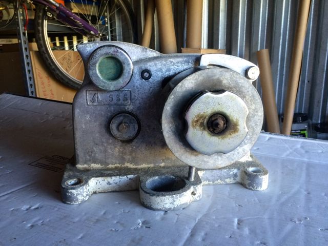 Zoom in SL555 windlass