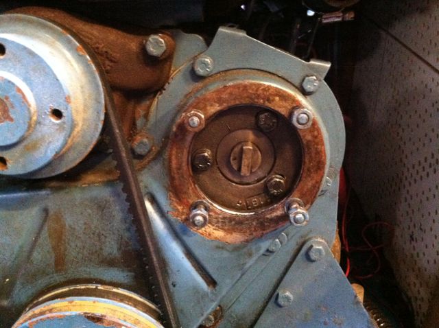 Zoom in Raw water pump mounting face