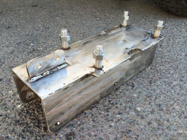 Zoom in SL555 windlass