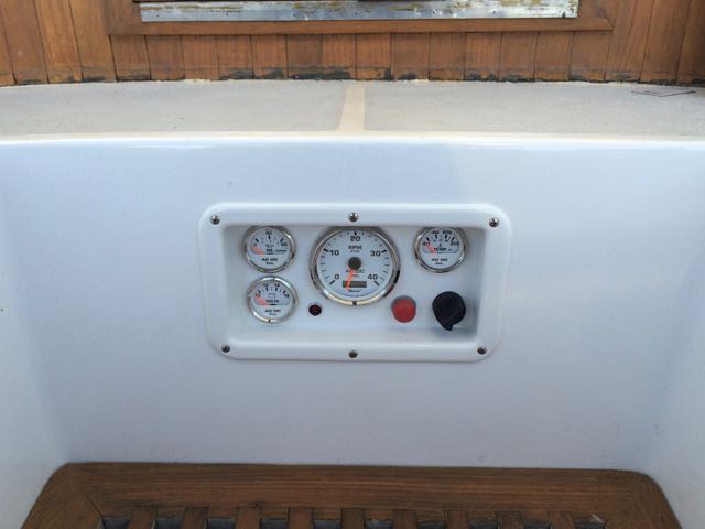 Zoom in engine instrument panel
