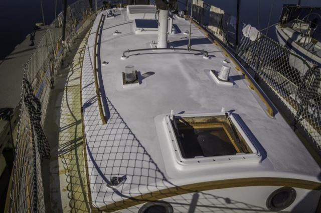 Zoom in Non-skid painted on