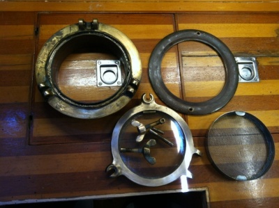 Round portlight all in pieces